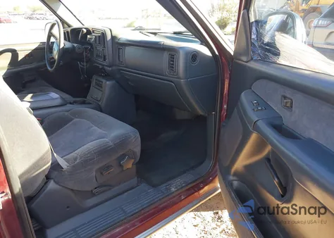 2001 Chevrolet Silverado 1500 Ls z USA, uszkodzony, nr VIN 2GCEC19T111355166